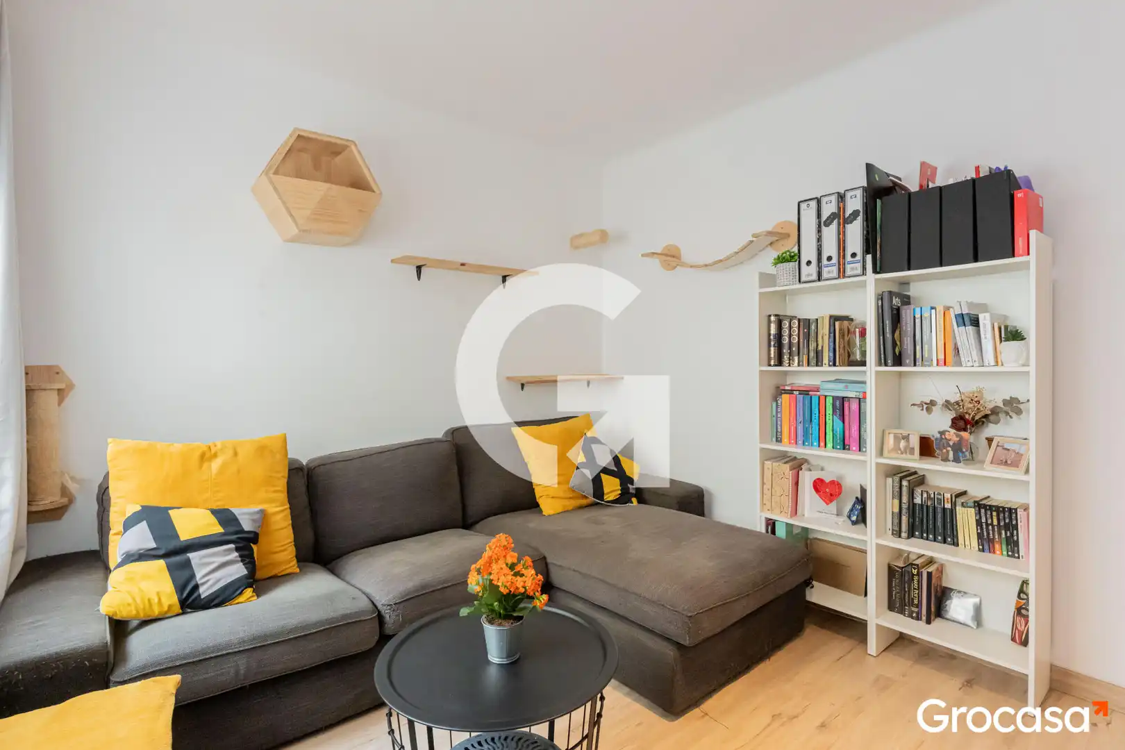 Sala d'estar de Pis en venda en Cornellà de Llobregat amb Aire condicionat