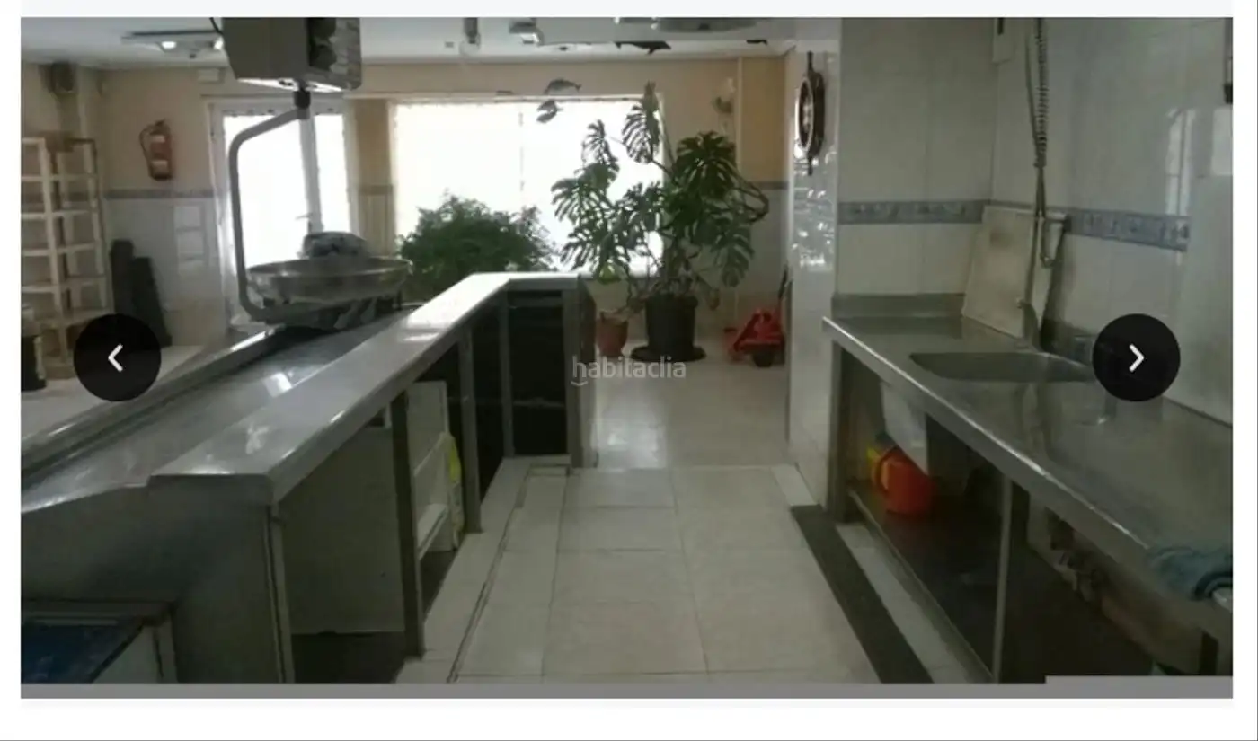 Business premises for sale in Calle Deltebre 4, imagen 3