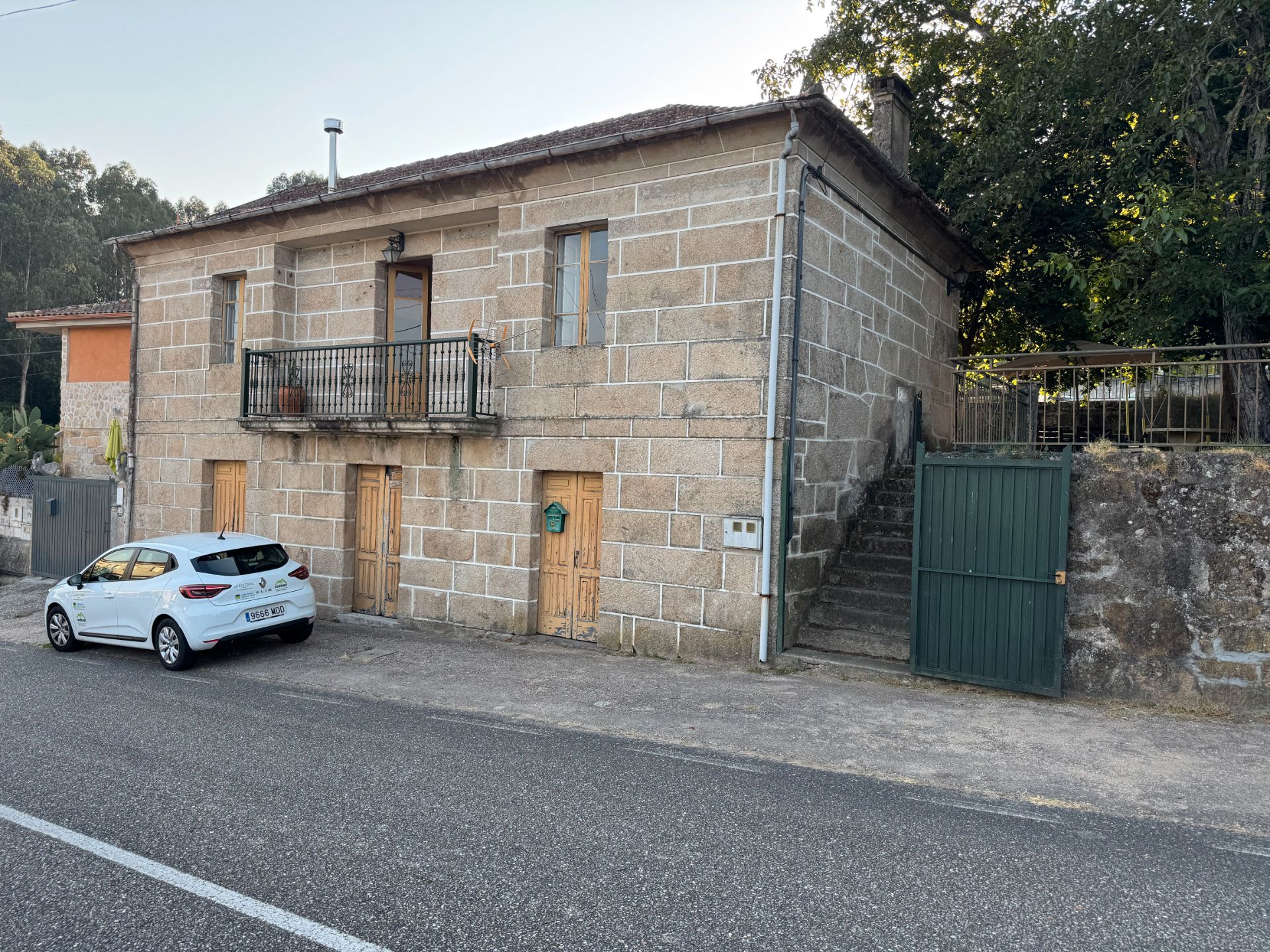 Vista exterior de Casa o chalet en venta en Arbo con Jardín privado, Trastero y Piscina