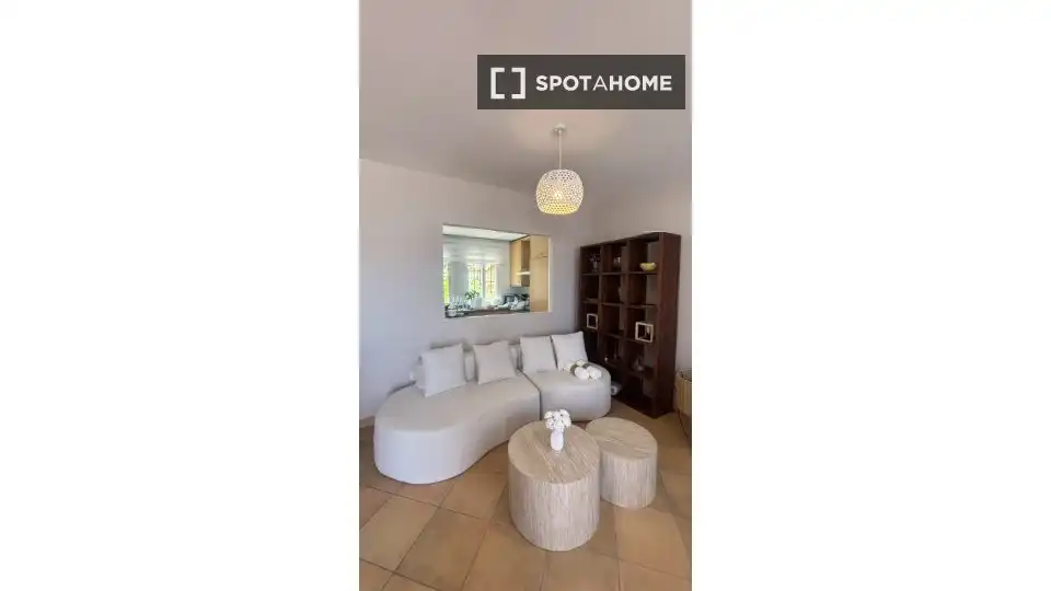 Sala d'estar de Apartament per a compartir en Mijas amb Aire condicionat, Terrassa i Moblat