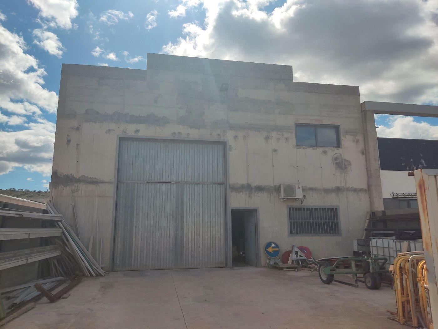 Exterior view of Industrial buildings for sale in Gandesa