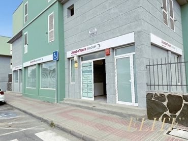 Locale commerciale in affitto a Calle José Yánez Matos 8