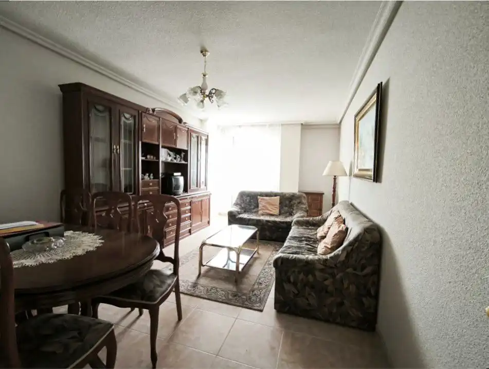 Sala de estar de Piso en venta en Salamanca con Calefacción, Terraza y Trastero
