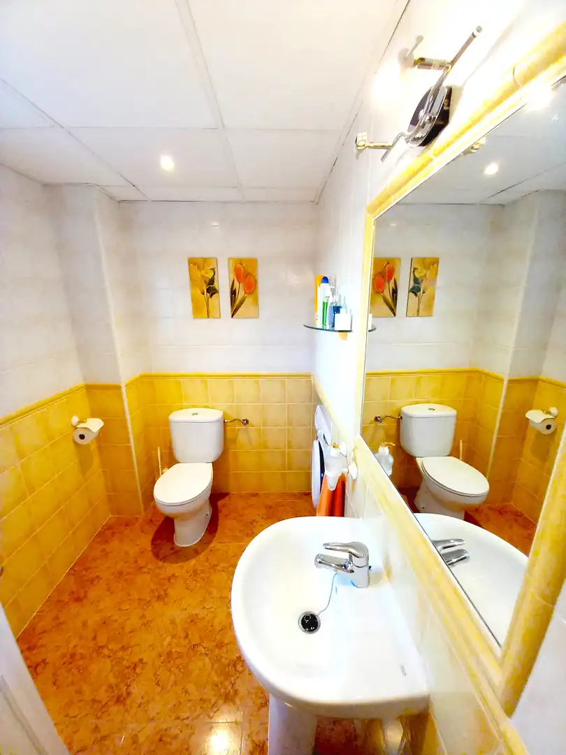 Bathroom of Houses for sale in L'Alfàs del Pi  with Air Conditioner, Private garden and Terrace