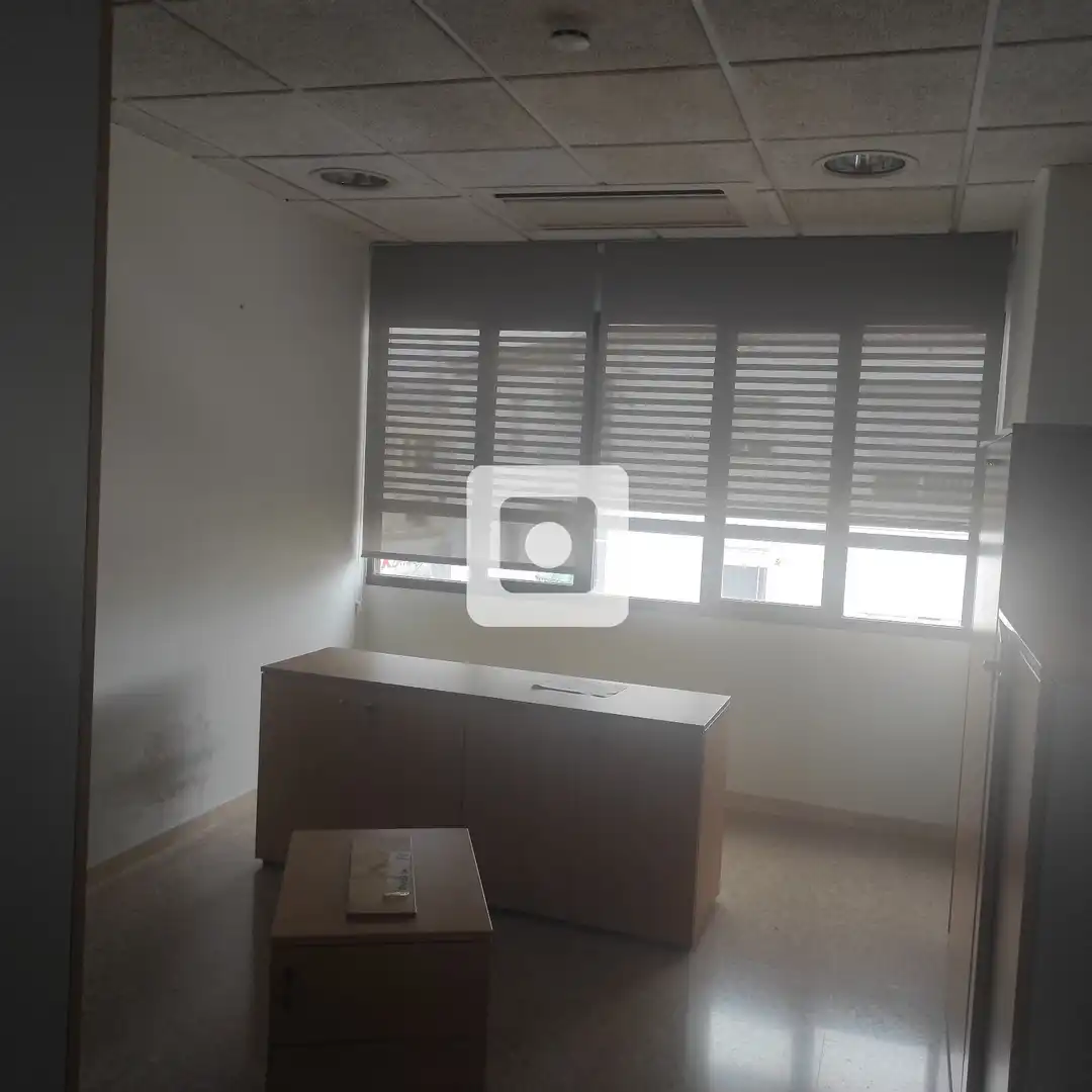 Industrial buildings for rent in de les Cosidores, Egara