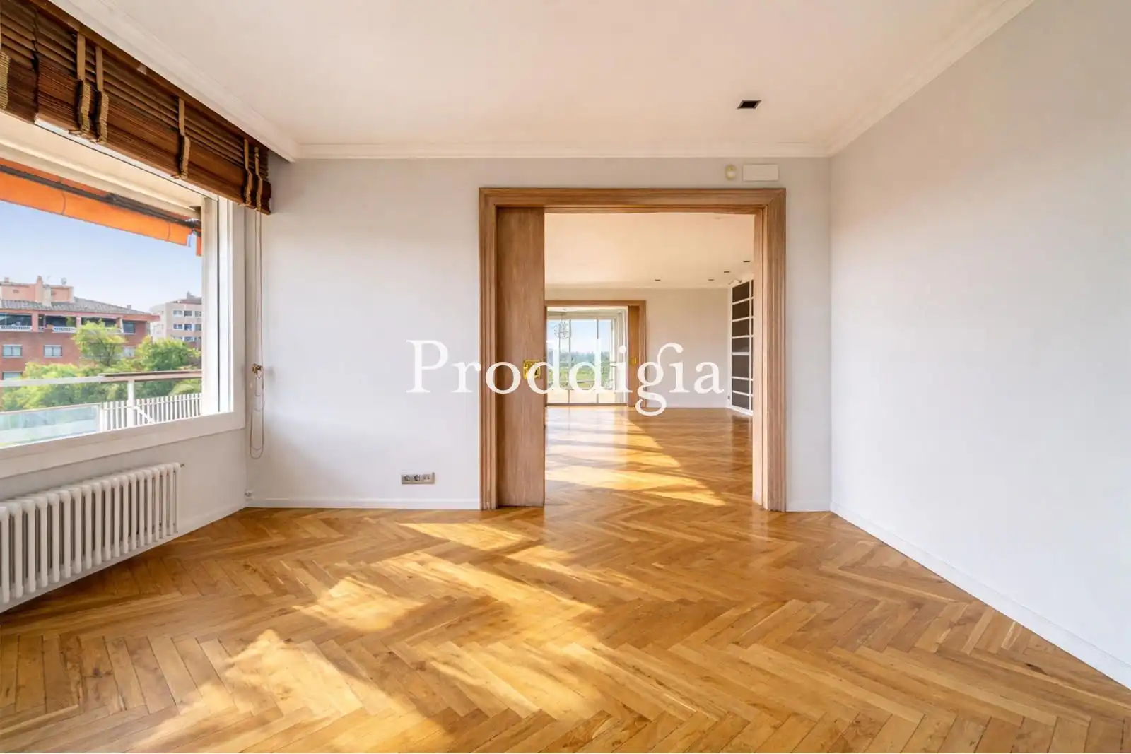 Flat for rent in Barcelona  with Air Conditioner, Heating and Terrace