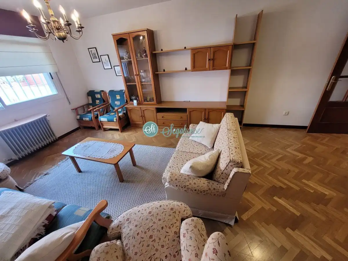 Living room of Apartments for sale in Segovia  with Heating, Parquet flooring and Terrace