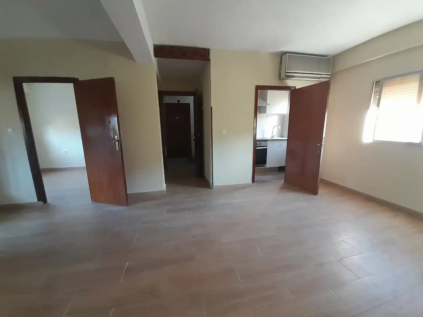 Flat for sale in PAU 2-600