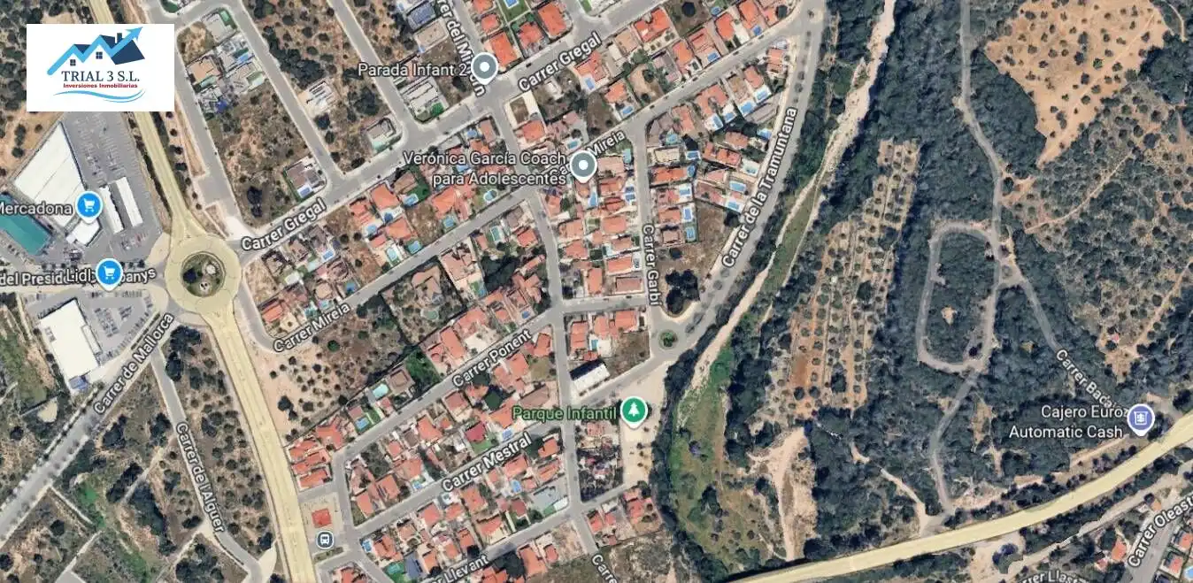 Vista exterior de Casa o xalet en venda en Vandellòs i l'Hospitalet de l'Infant amb Piscina comunitària
