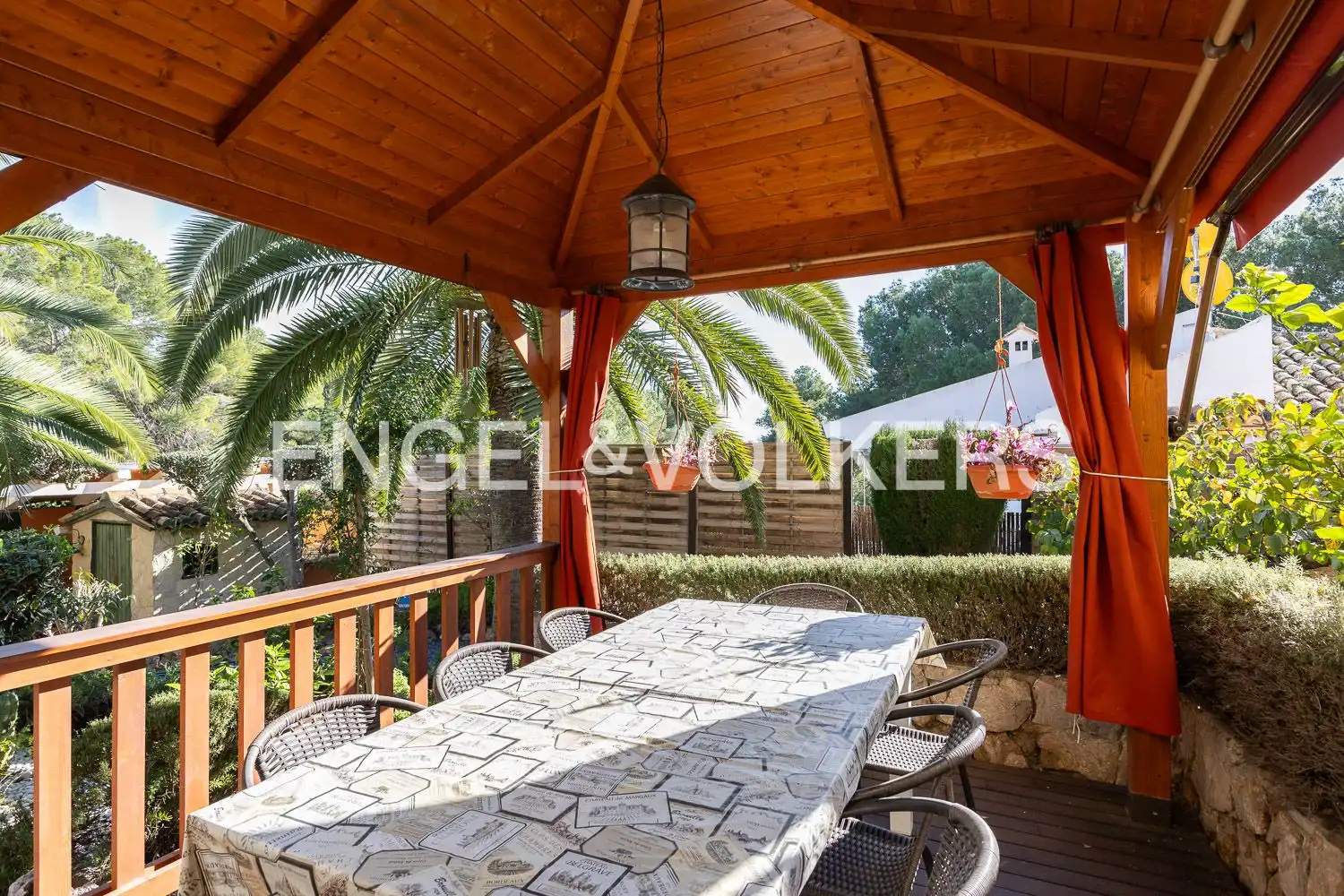 Terrassa de Casa o xalet en venda en Riba-roja de Túria amb Aire condicionat, Calefacció i Jardí privat