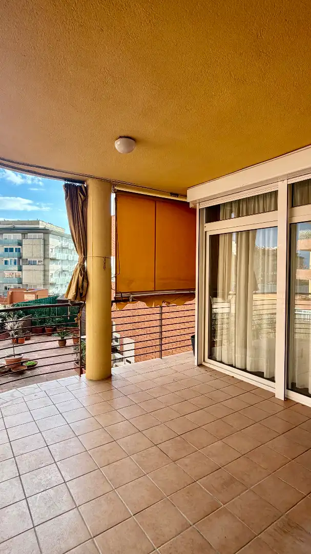 Terrasse von Wohnung zum Verkauf in Figueres mit Klimaanlage, Heizung und Möbliert