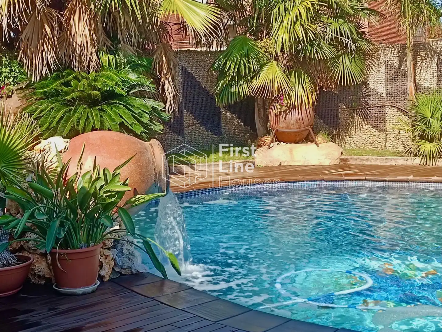 Piscina de Casa o xalet en venda en Vidreres amb Aire condicionat, Calefacció i Jardí privat