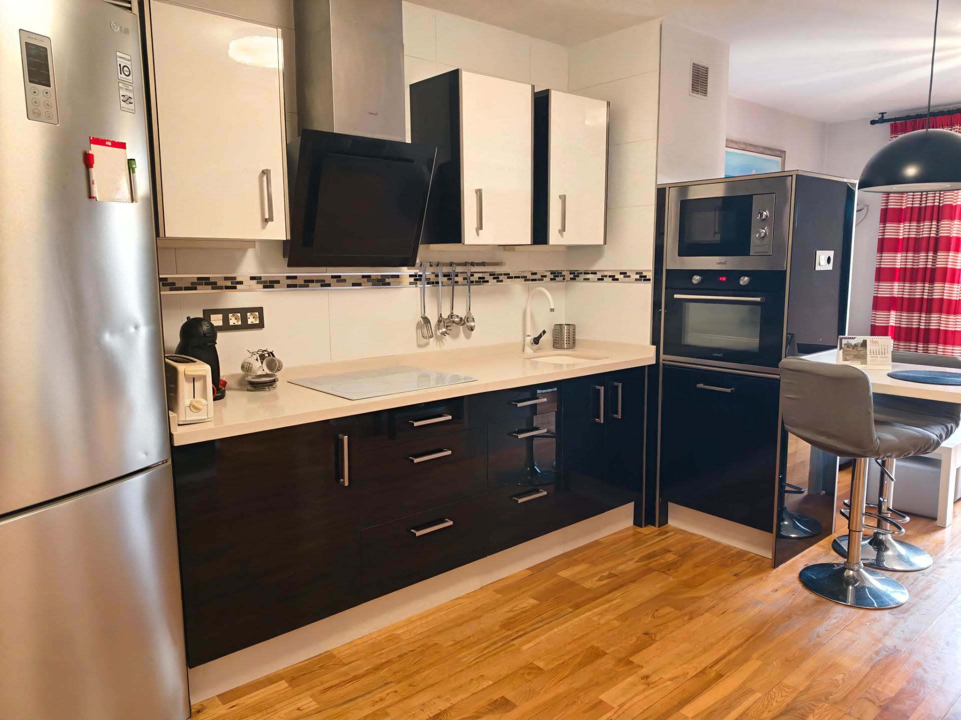 Kitchen of Apartment to rent in Avilés  with Parquet flooring and Furnished