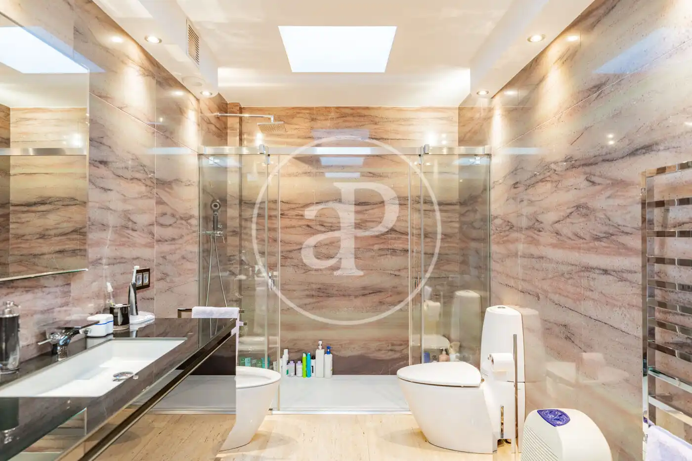 Badezimmer von Dachboden zum Verkauf in Calvià mit Klimaanlage, Heizung und Terrasse
