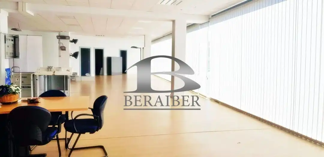 Industrial buildings for rent in Zaratamo