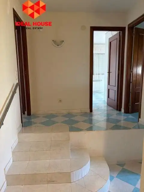 Casa o chalet en venta en Segovia con Calefacción, Terraza y Balcón