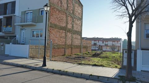 Solar de 238 m2 entre medianeras  Zona Reinas