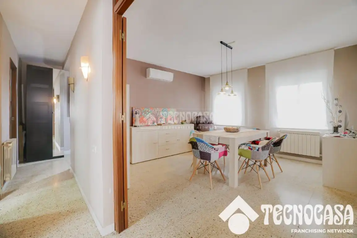 Comedor de Piso en venta en Badalona