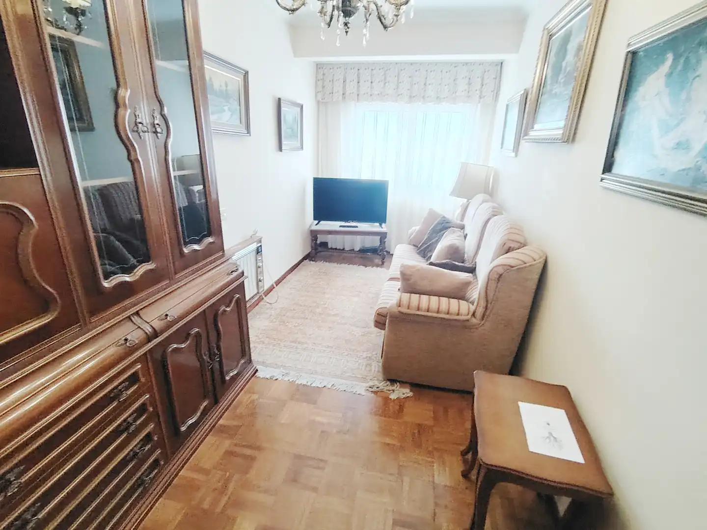 Sala d'estar de Pis en venda en Gijón  amb Calefacció, Parquet i Traster