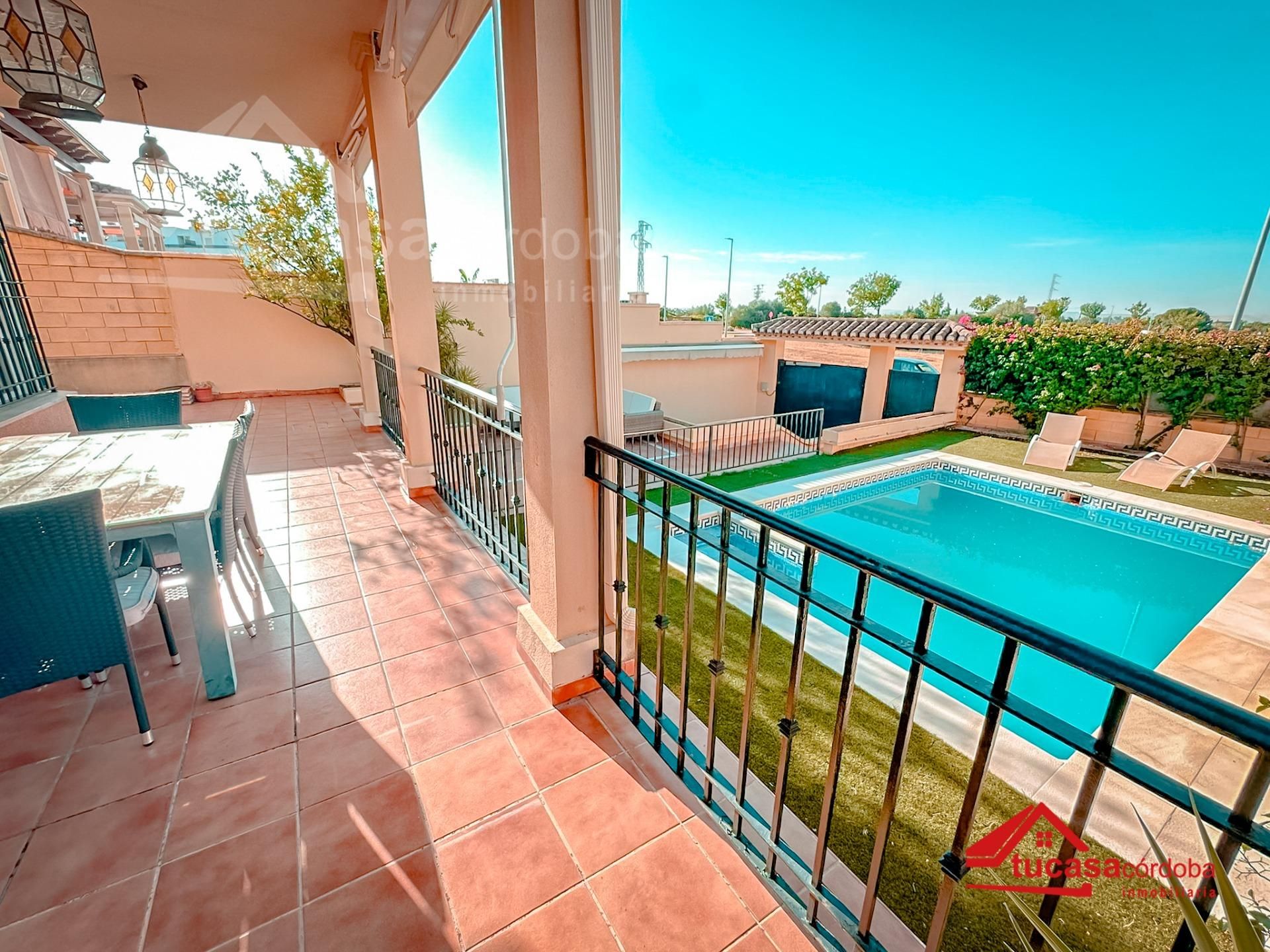 Terrassa de Casa o xalet en venda en  Córdoba Capital amb Aire condicionat, Traster i Piscina