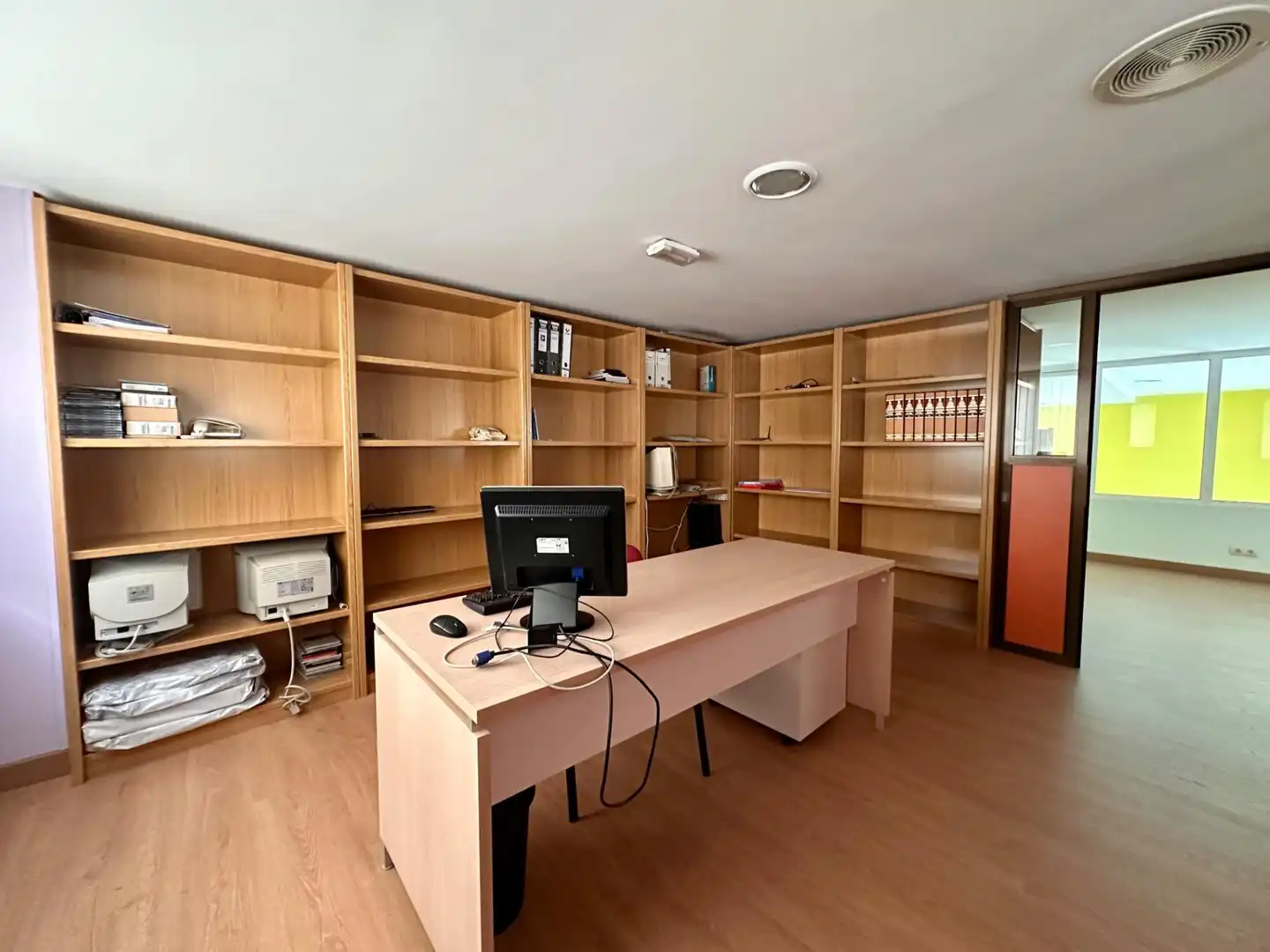 Local comercial en alquiler en Avenida de Valdés, imagen 17