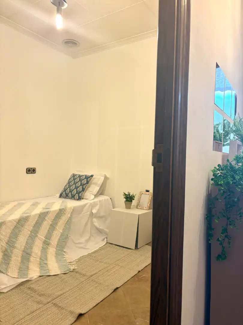 Dormitori de Pis en venda en Terrassa amb Aire condicionat, Calefacció i Balcó