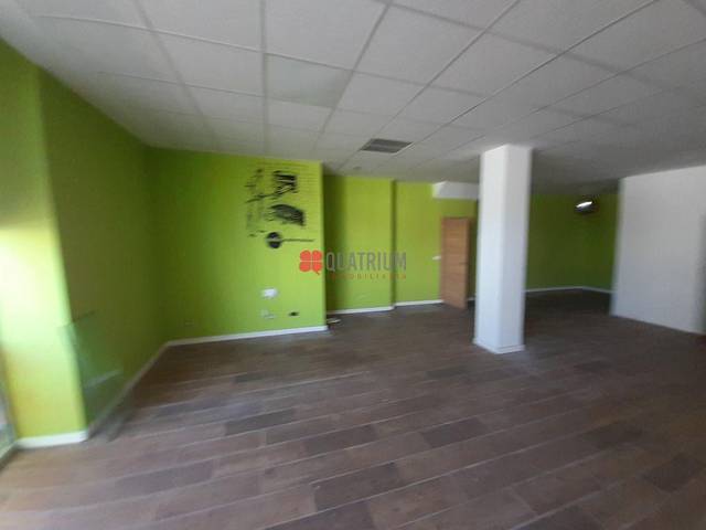 Local comercial en Alquiler en Campus Sur - Santa Marta