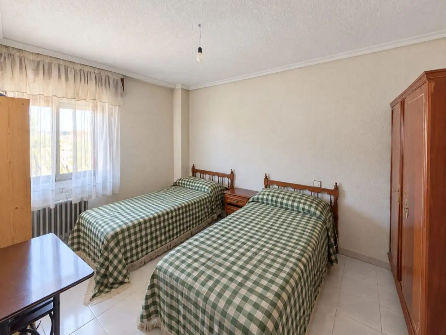 Schlafzimmer von Wohnung zum Verkauf in El Barraco , Ávila