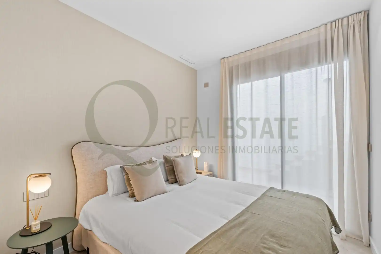 Habitación de Casa o chalet en venta en Benidorm con Aire acondicionado, Calefacción y Jardín privado