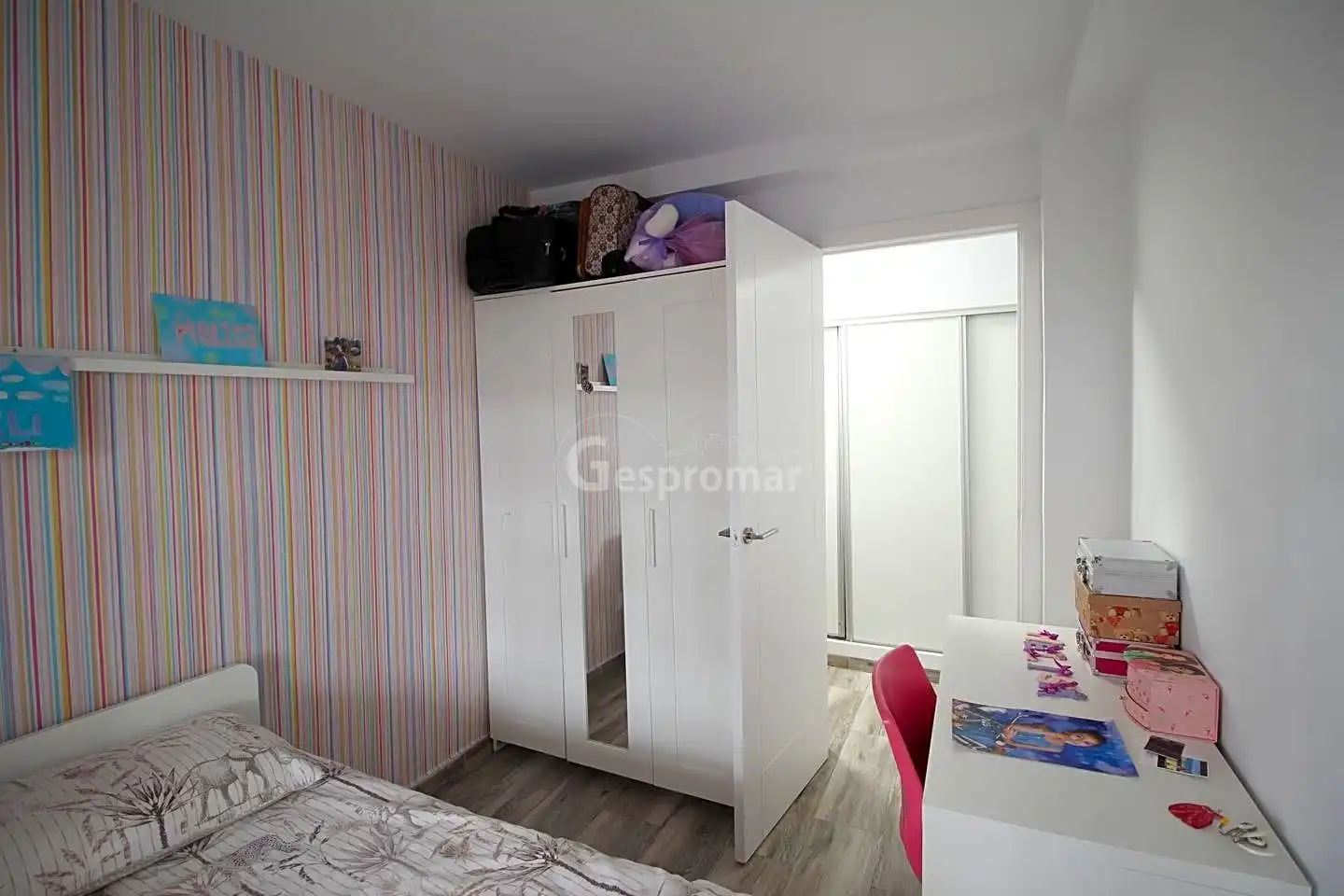 Flat for sale in De Barrionuevo, Lucero