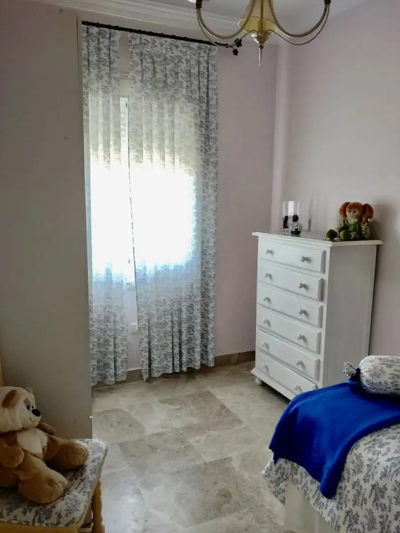 Habitación de Casa o chalet en venta en Tomares con Aire acondicionado, Calefacción y Terraza