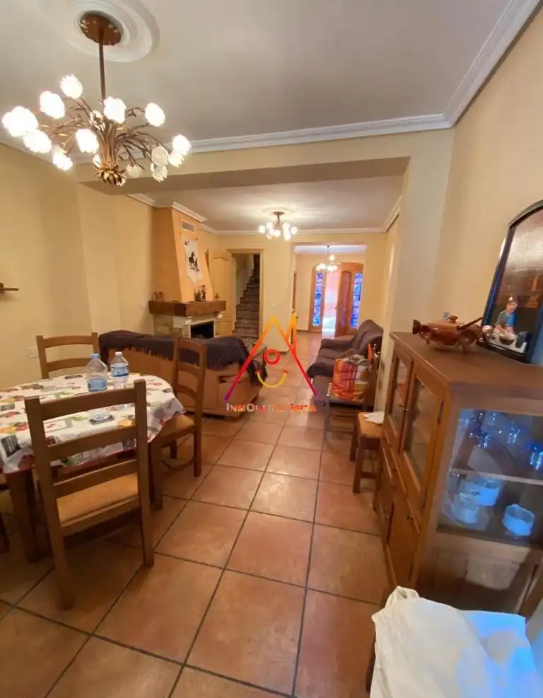 Casa o chalet de alquiler en Carrer Sant Miquel, Tàrbena