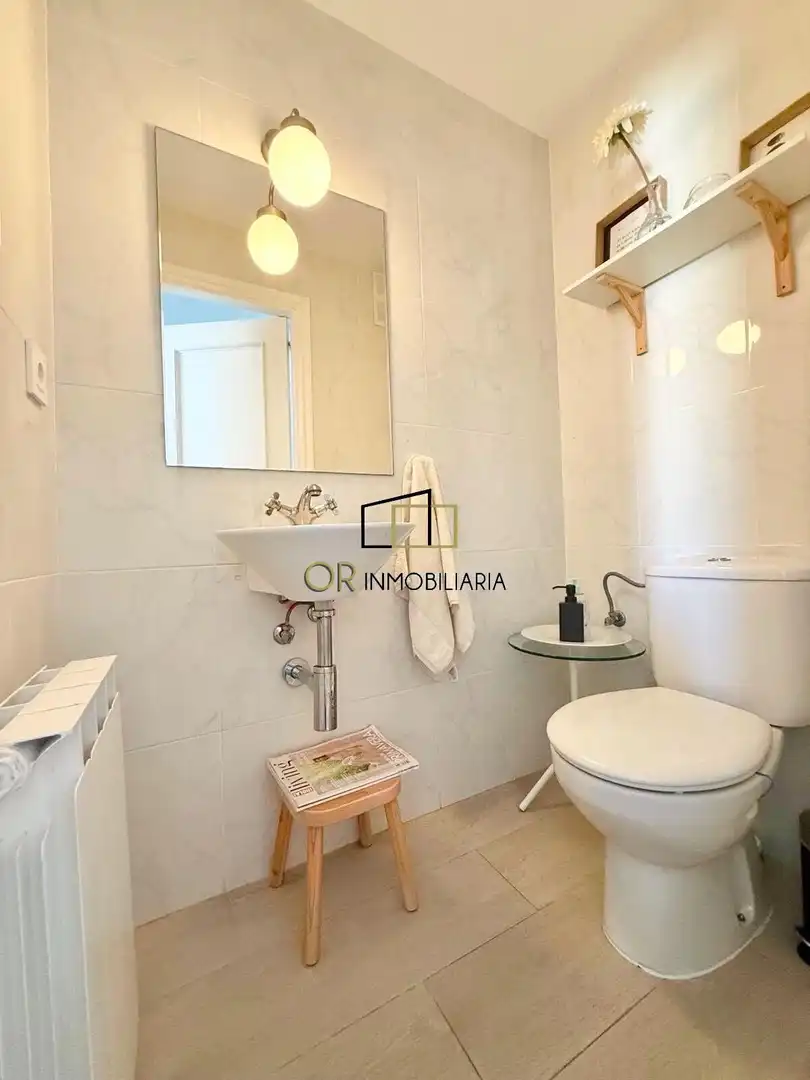Baño de Piso en venta en Vilanova i la Geltrú con Calefacción, Parquet y Terraza