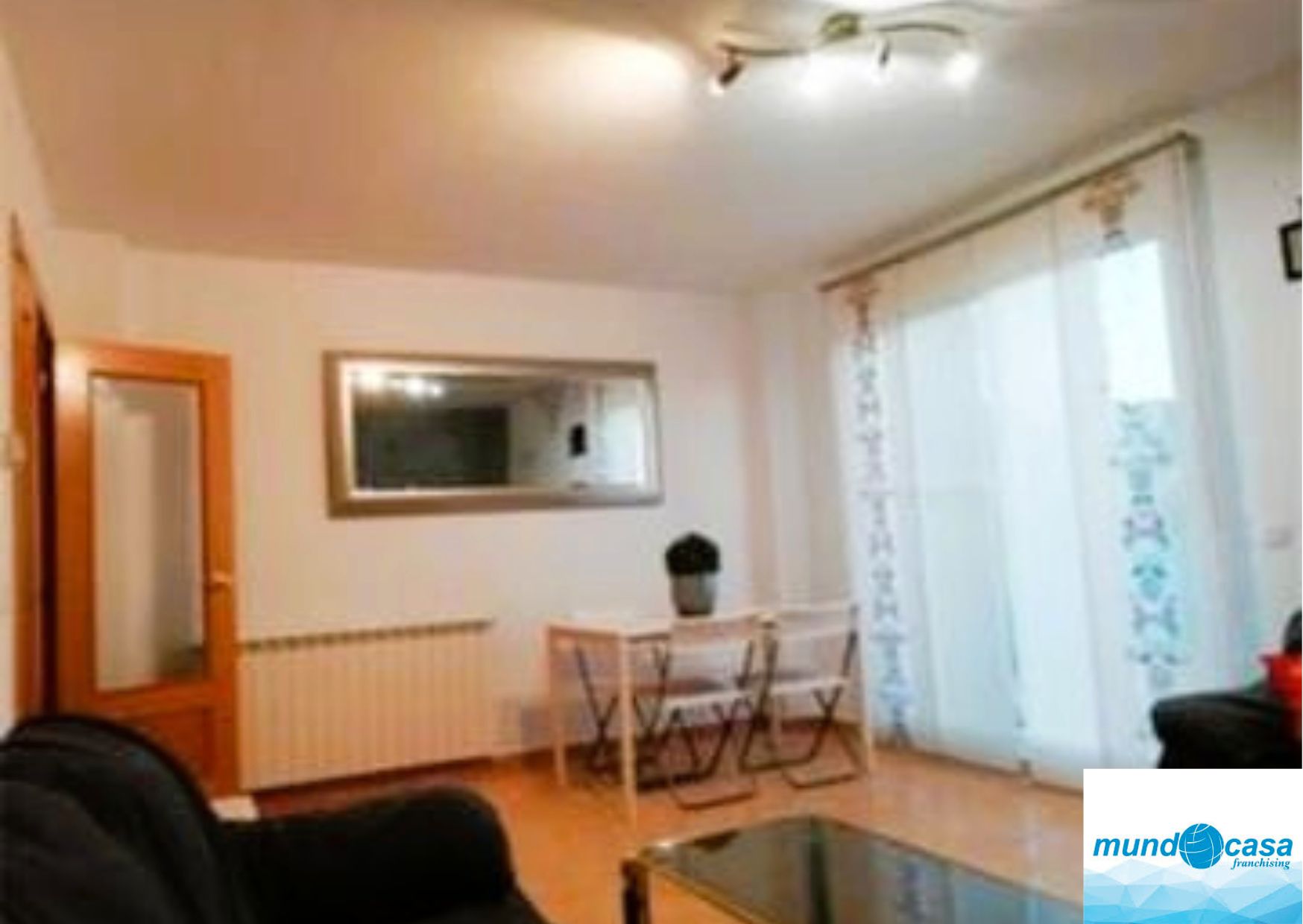 Sala d'estar de Casa o xalet en venda en Cabañas de Ebro amb Calefacció, Terrassa i Forn