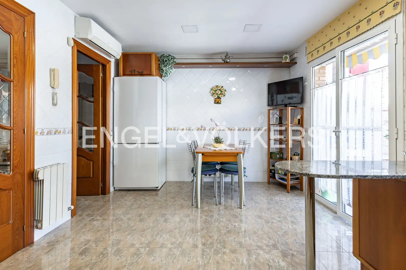 Cuina de Casa o xalet en venda en Barcelona amb Aire condicionat, Calefacció i Parquet
