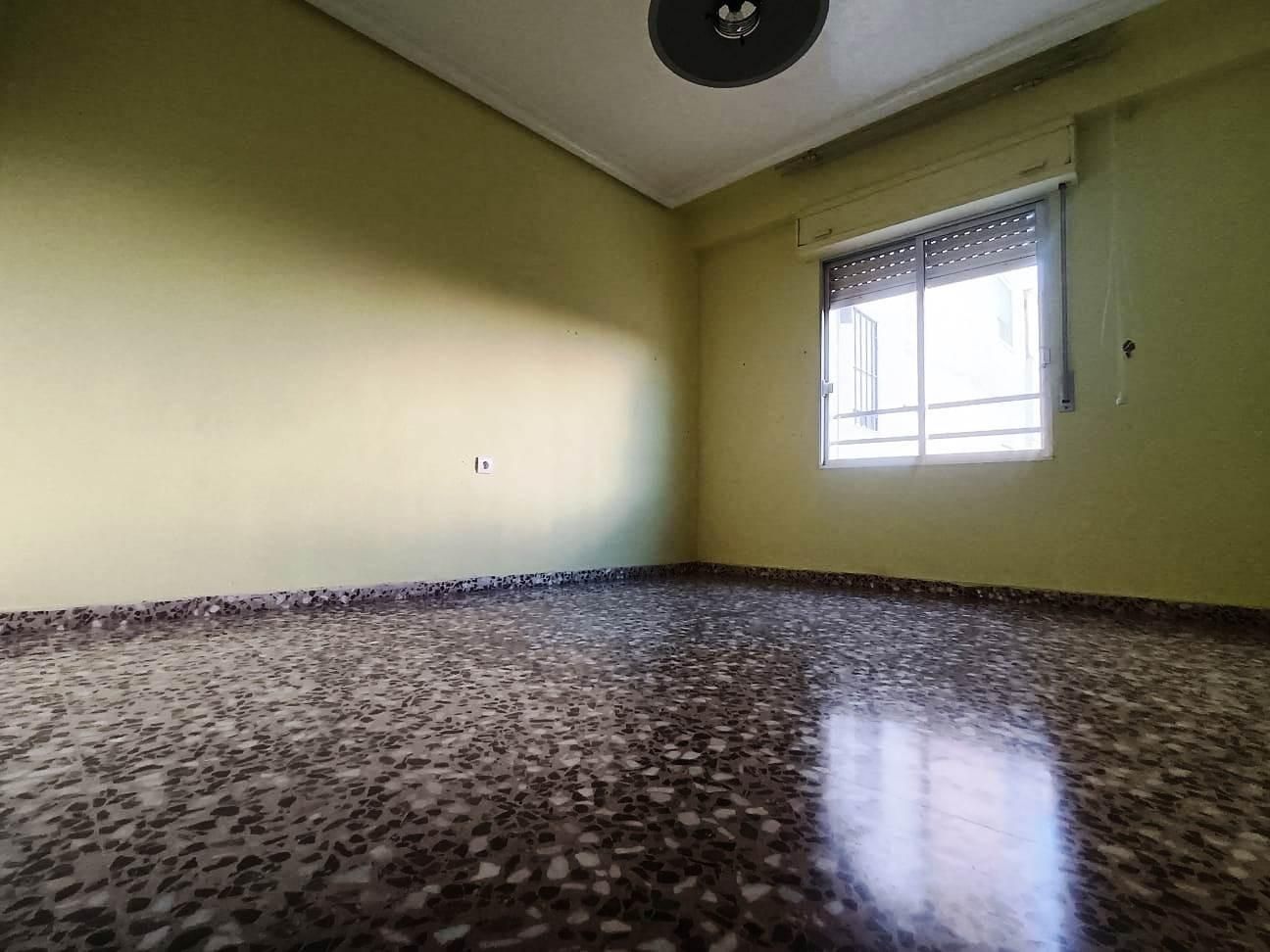 Habitación de Piso en venta en Cieza con Aire acondicionado y Balcón