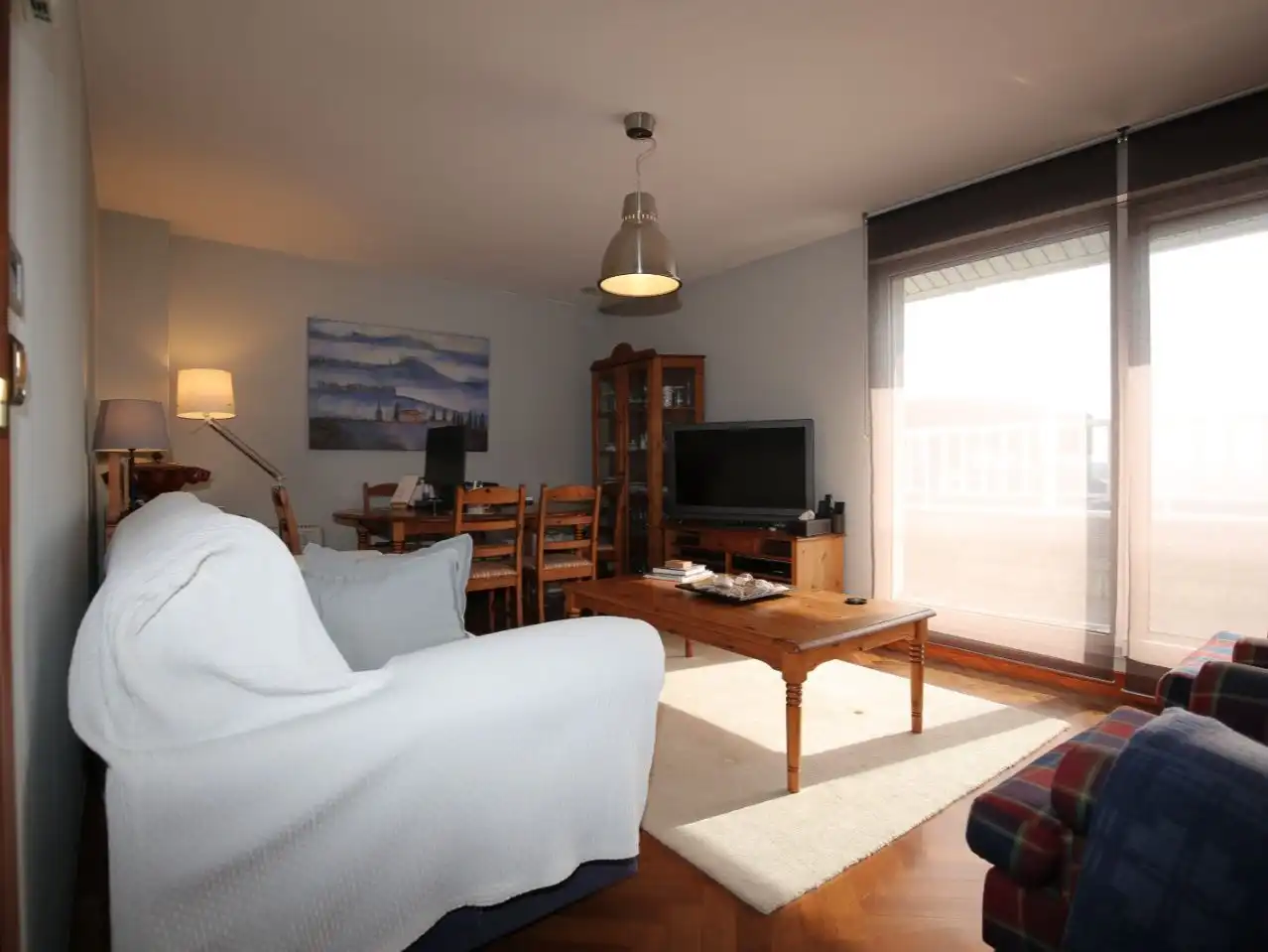 Sala d'estar de Pis en venda en A Coruña Capital  amb Parquet, Terrassa i Traster