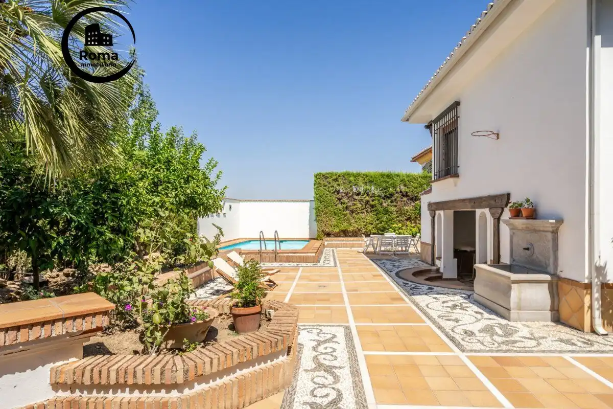 Terrassa de Casa o xalet en venda en La Zubia amb Aire condicionat, Calefacció i Piscina