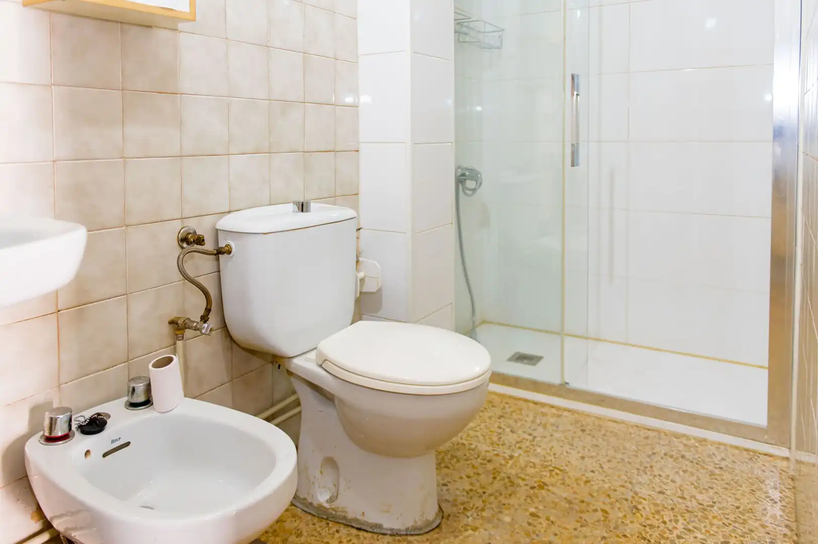 Bathroom of Flat for sale in Vega de Espinareda  with Heating and Storage room
