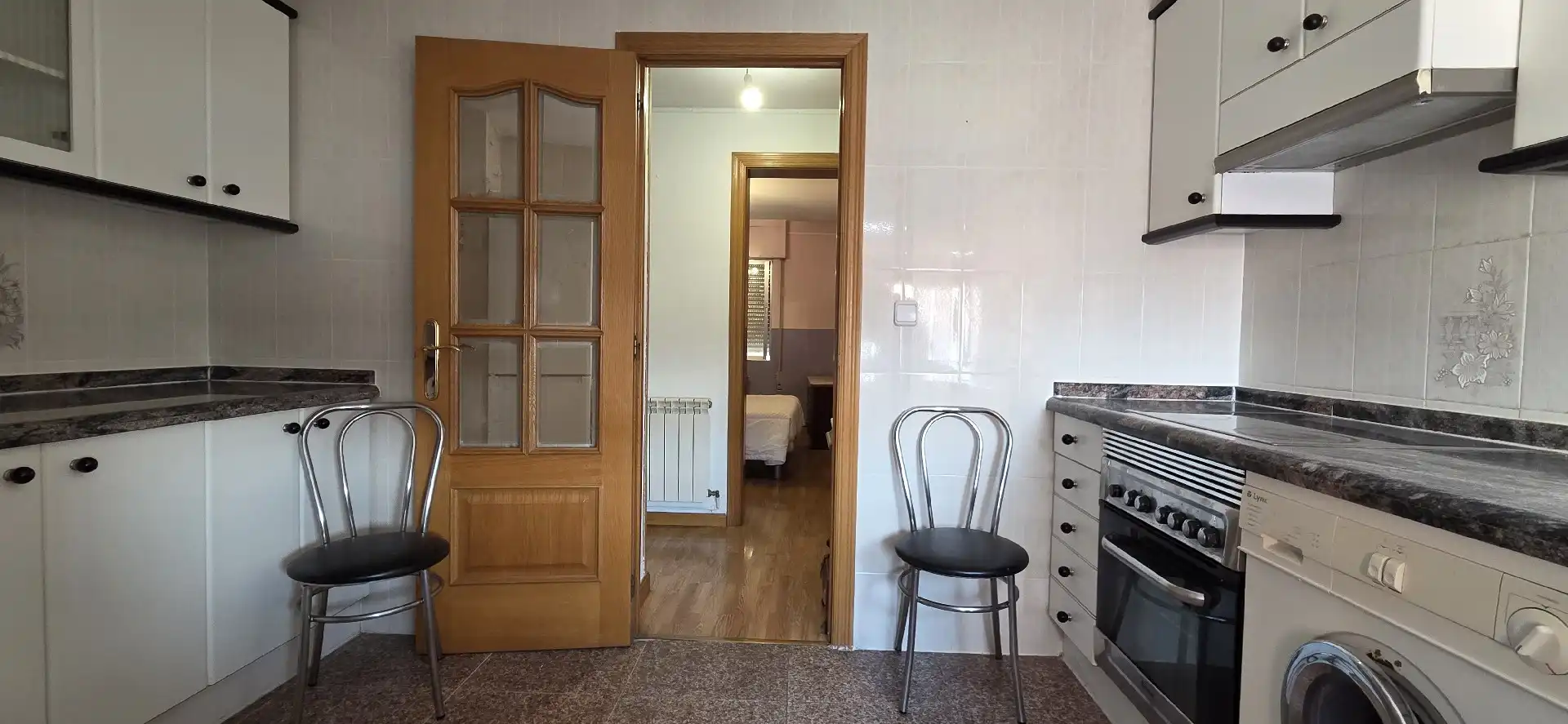 Cocina de Piso en venta en Palencia con Calefacción, Terraza y Amueblado