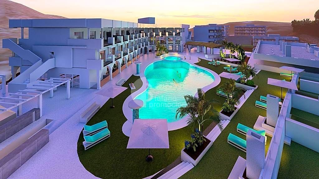 Piscina de Planta baixa en venda en Rincón de la Victoria amb Calefacció, Jardí privat i Terrassa