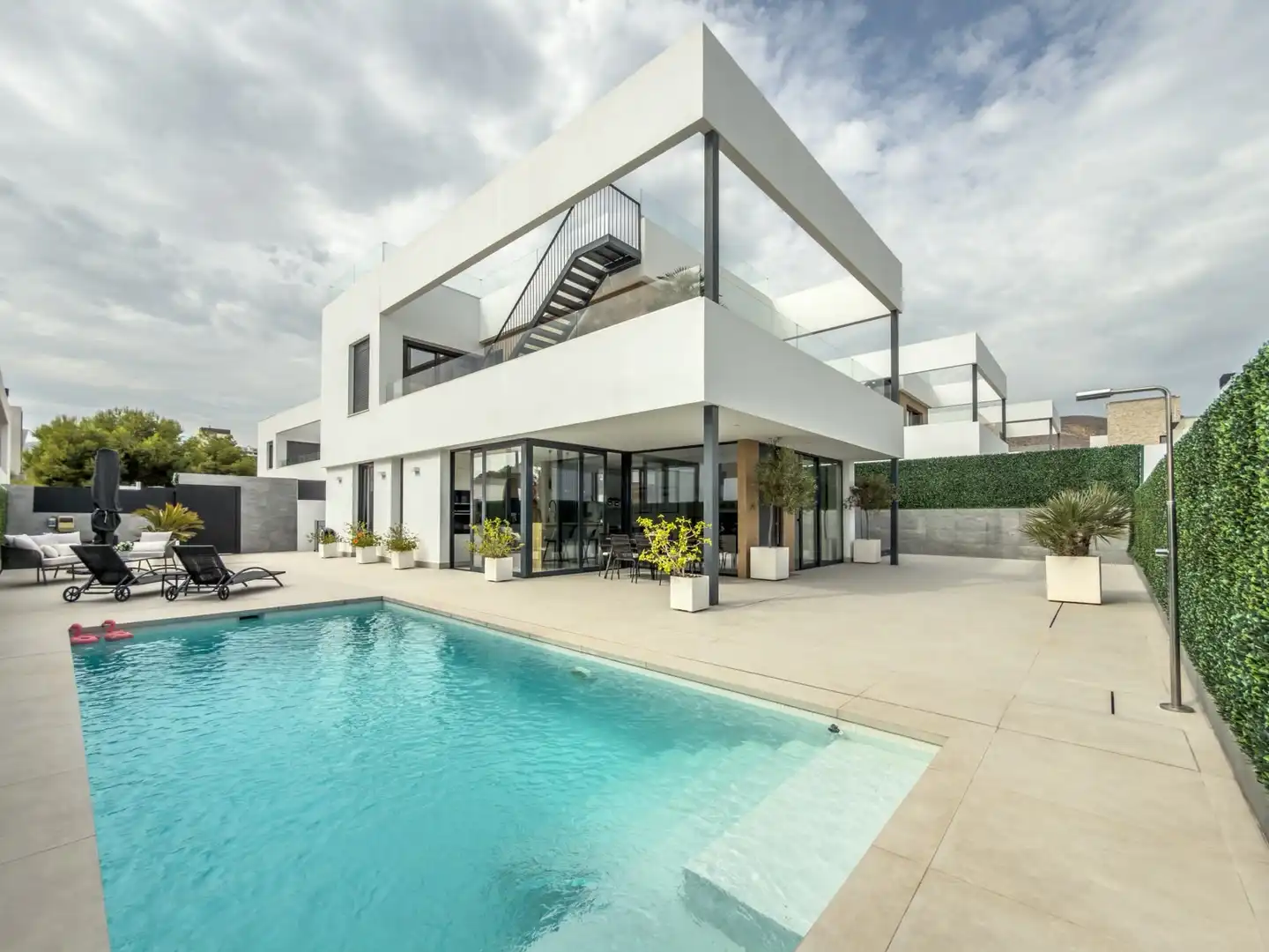 Chalet con piscina en venta en Carrer de Xile, imagen 3