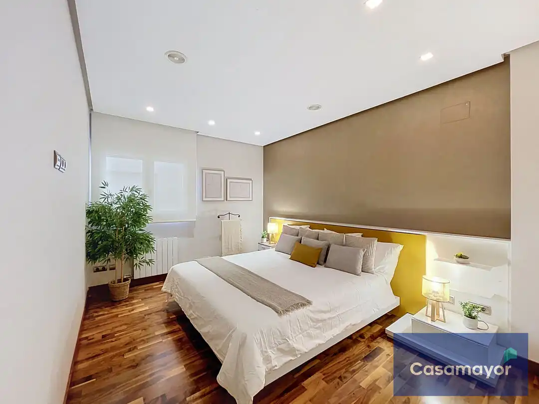 Habitación de Piso en venta en Alicante / Alacant con Aire acondicionado, Calefacción y Trastero
