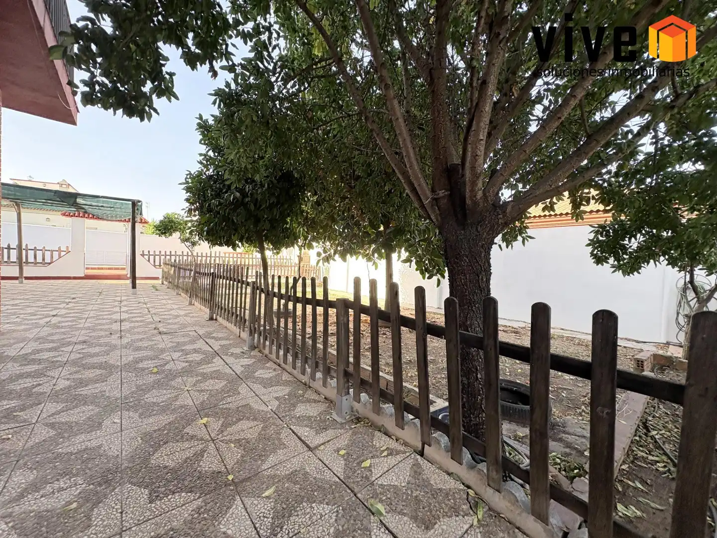 Exterior view of Detached homes for sale in Mairena del Aljarafe  with Air Conditioner, Heating and Private garden