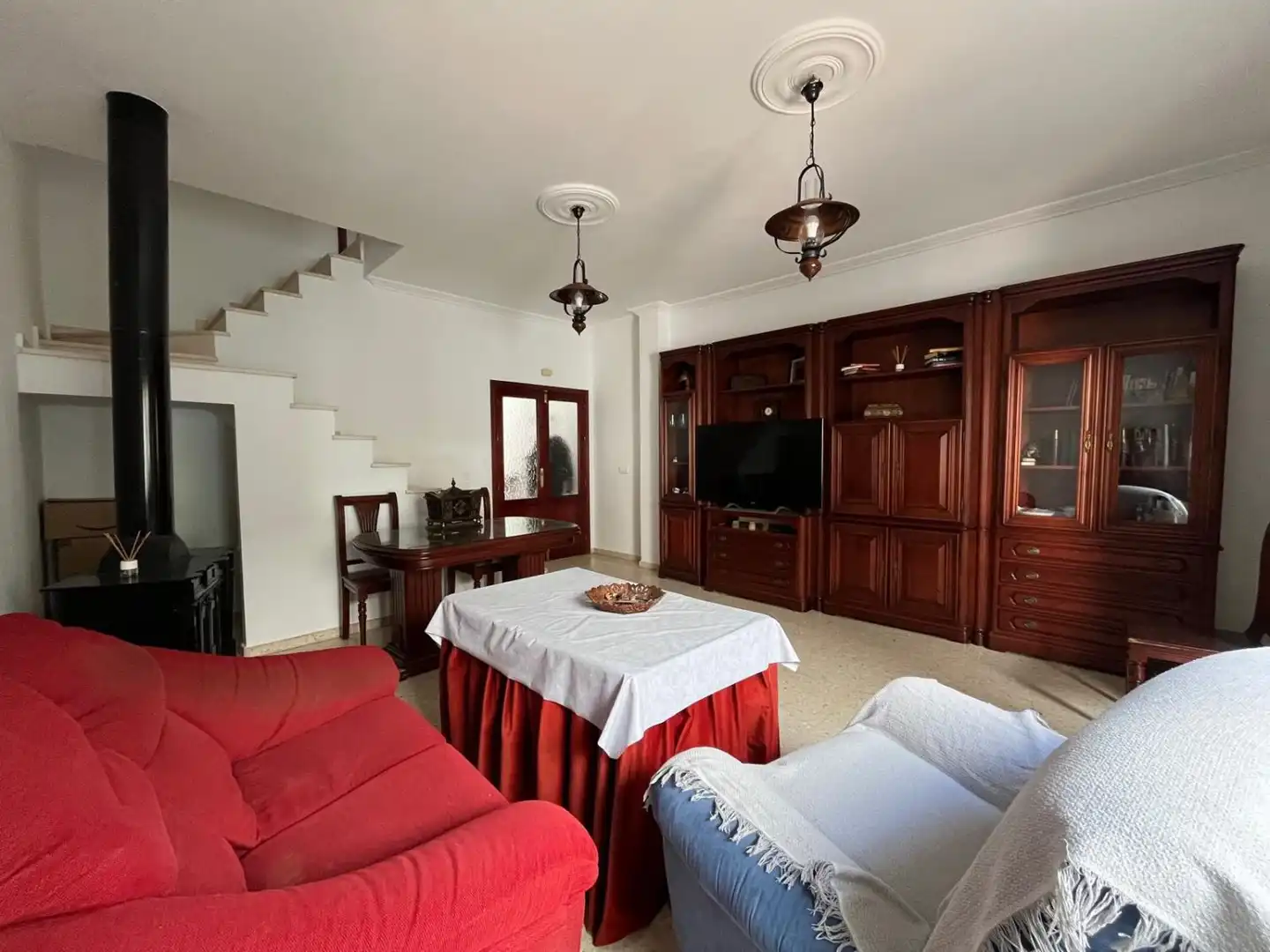 Sala d'estar de Casa o xalet en venda en Los Palacios y Villafranca amb Terrassa