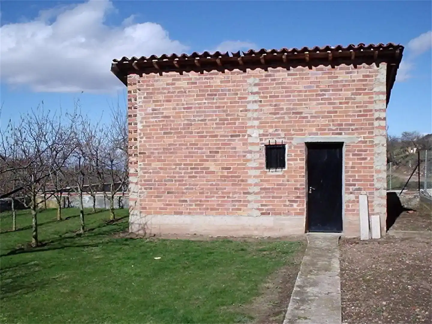 Vista exterior de Pis en venda en Castroviejo amb Jardí privat