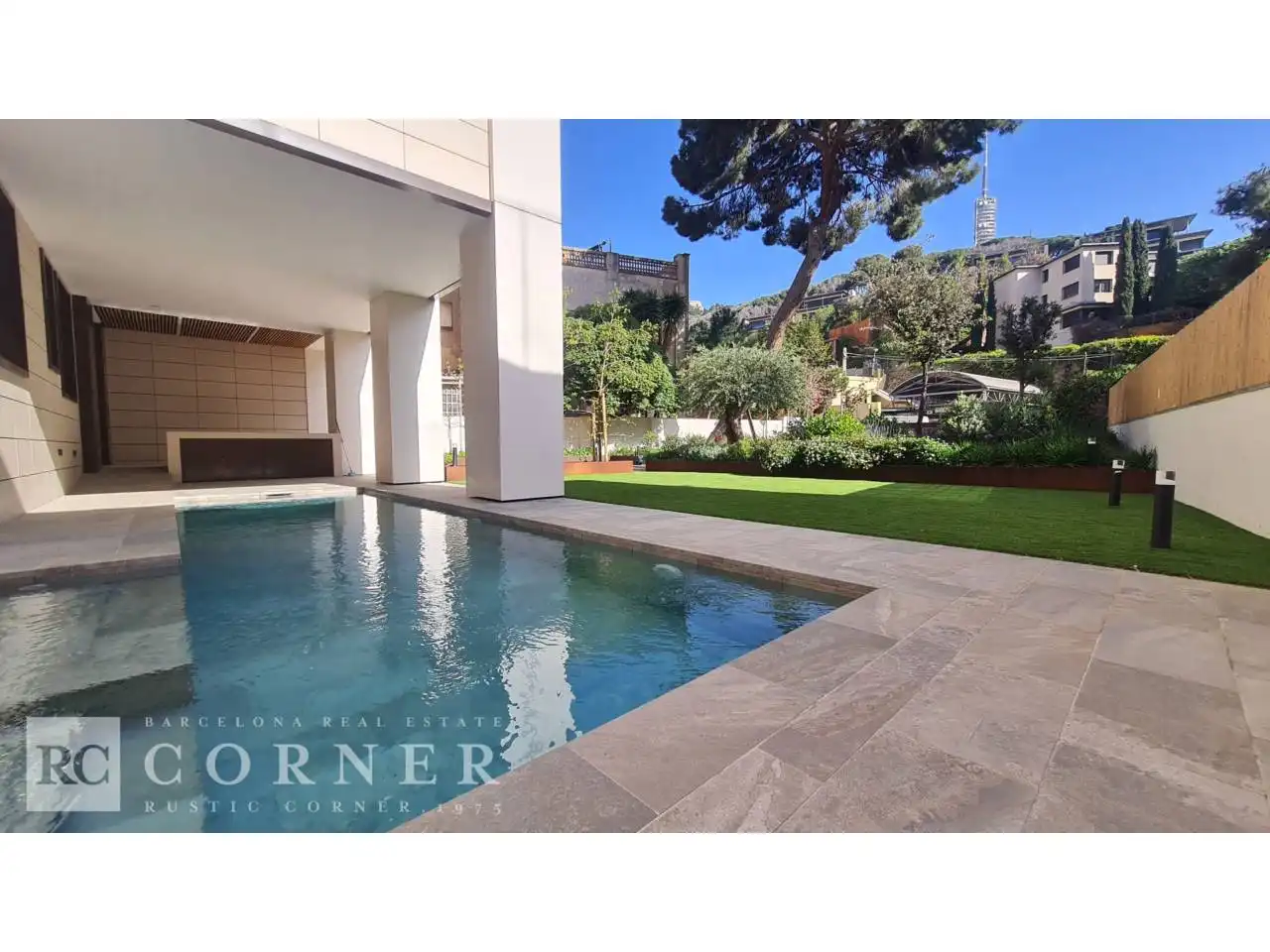 Piscina de Piso en venta en Barcelona con Aire acondicionado, Parquet y Terraza