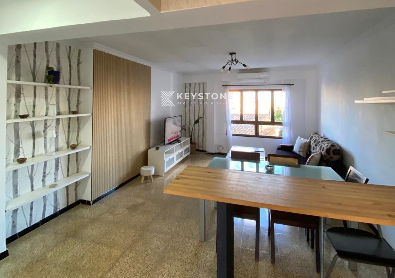 Sala d'estar de Pis de lloguer en  Palma de Mallorca amb Aire condicionat, Terrassa i Moblat