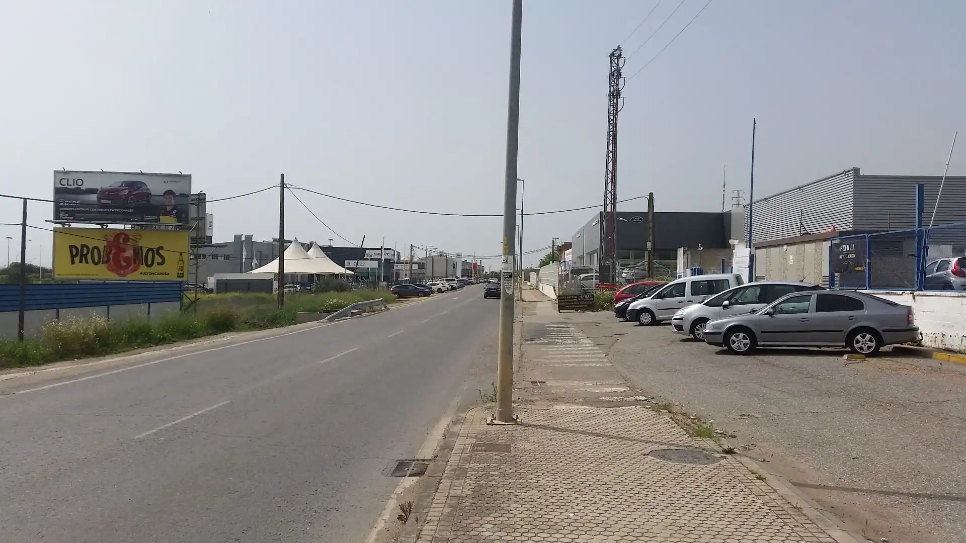 Vista exterior de Nau industrial en venda en Camas