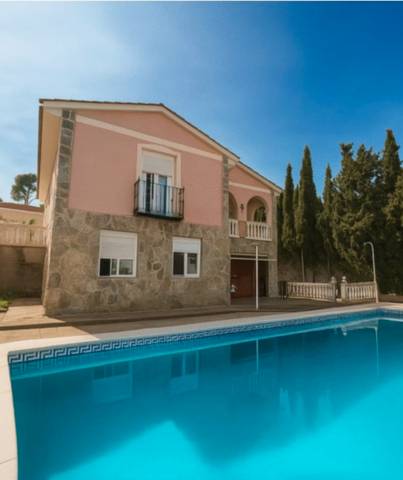 Casa-chalet en Venta en Calle España en Colmenar de Oreja